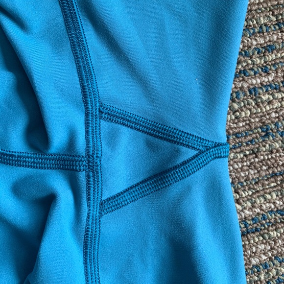 Lululemon In Movement Crop - Picture 5 of 7